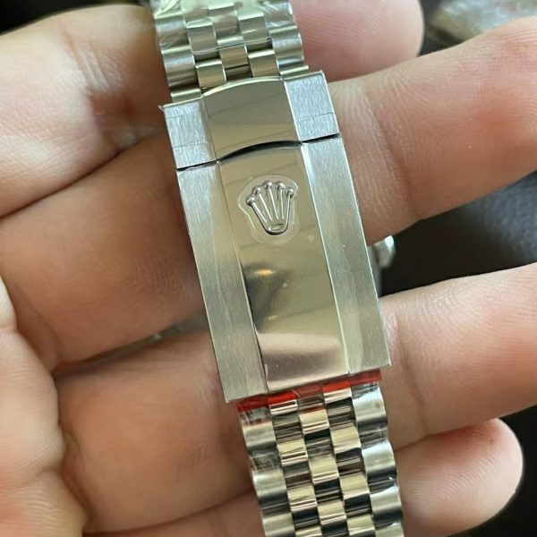 VS Factory Rolex Datejust 36mm White Roman Dial (126234) — detail view 7