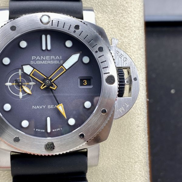 VS Factory Panerai Submersible “Navy SEALs” 44mm PAM01323 – Custom Dandong P.900 — front product view
