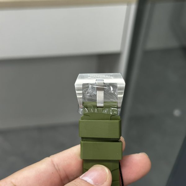 VS Factory Panerai Submersible “Verde Militare” 42mm PAM01055 — detail view 6