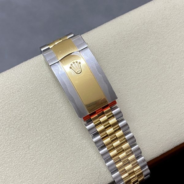 VS Factory Rolex Datejust 41mm Two-Tone Yellow Gold “Wimbledon” Dial Jubilee Bracelet (126333) — detail view 8