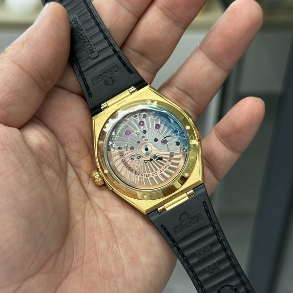 VS Factory Omega Constellation 41mm Yellow Gold Black Ceramic (131.63.41.21.01.001) — detail view 5