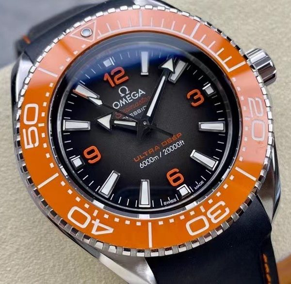VS Factory Omega Seamaster Ultra Deep 45.5mm Orange Bezel Grey Dial (215.32.46.21.06.001) — detail view 2
