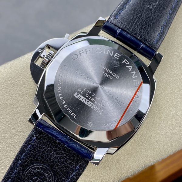 VS Factory Panerai Luminor Due 42mm PAM01274 “Modern Blue” — detail view 8