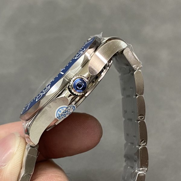 VS Factory Omega Seamaster Diver 300M 42mm Grey Wave Dial Blue Ceramic Bezel Stainless Steel Bracelet… — detail view 5