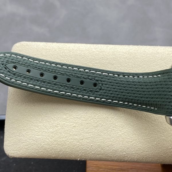VS Factory Omega Seamaster Planet Ocean 600M 43.5mm Grey Dial Green Ceramic Bezel Green Rubber Strap… — detail view 9