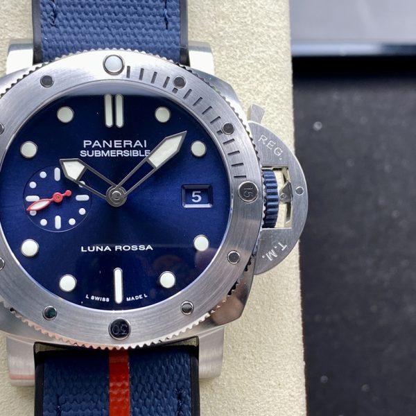 VS Factory Panerai Submersible QuarantaQuattro Luna Rossa 44mm PAM01391 — front product view