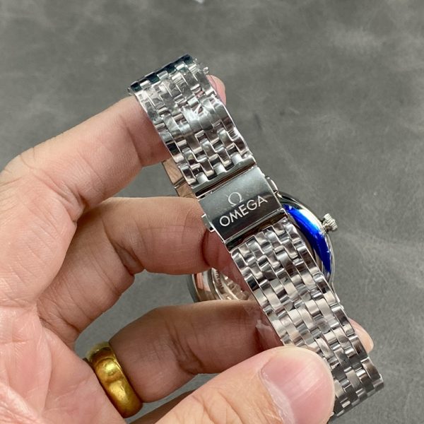 VS Factory Omega De Ville Prestige 40mm Pine Green Dial Stainless Steel Bracelet (434.10.40.20.10.001) — detail view 6