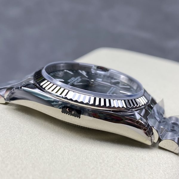 VS Factory Rolex Datejust 36mm Sunburst Green Dial Jubilee Bracelet (126234) — detail view 6