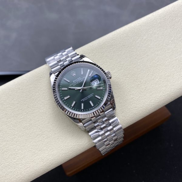 VS Factory Rolex Datejust 36mm Sunburst Green Dial Jubilee Bracelet (126234) — detail view 5