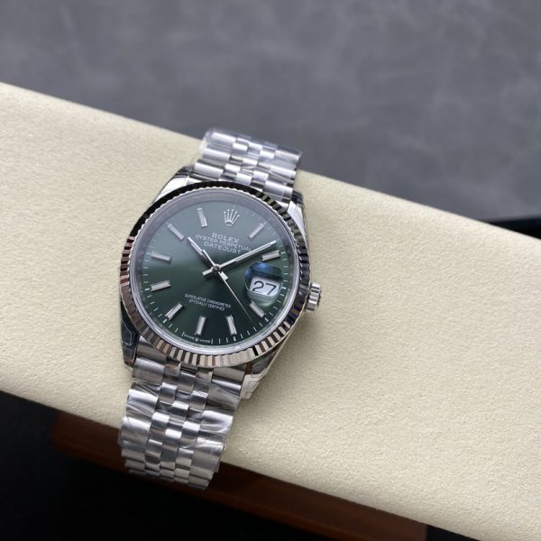 VS Factory Rolex Datejust 36mm Sunburst Green Dial Jubilee Bracelet (126234) — detail view 4