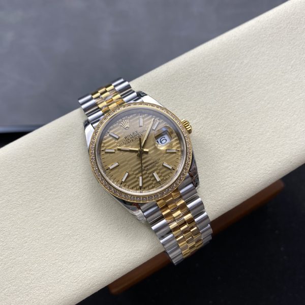 VS Factory Rolex Datejust 36 Two-Tone Yellow Gold Diamond Bezel Golden Fluted Motif (126283RBR) — detail view 5