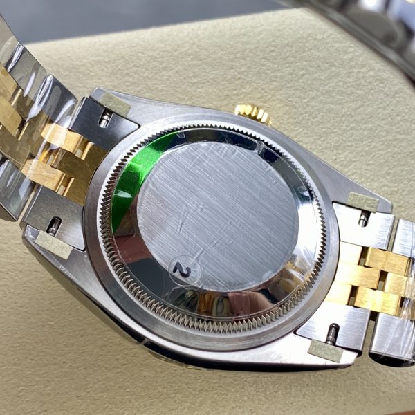 VS Factory Rolex Datejust 36 Two-Tone Yellow Gold Diamond Bezel Golden Fluted Motif (126283RBR) — detail view 7