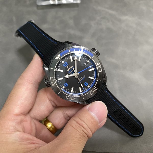 VS Factory Omega Seamaster Planet Ocean 600M GMT “Deep Black” Blue Ceramic (215.92.46.22.01.002) — detail view 8