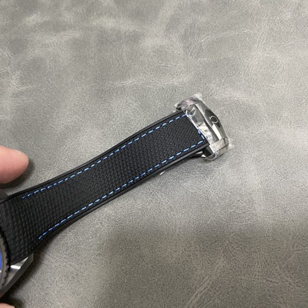 VS Factory Omega Seamaster Planet Ocean 600M GMT “Deep Black” Blue Ceramic (215.92.46.22.01.002) — detail view 5