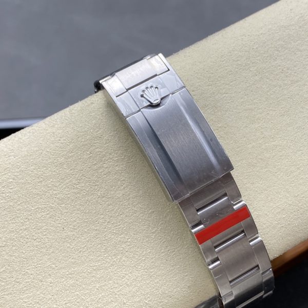 VS Factory Rolex Explorer 36mm Black “3-6-9” Dial Smooth Bezel Oyster Bracelet (124270) — detail view 9
