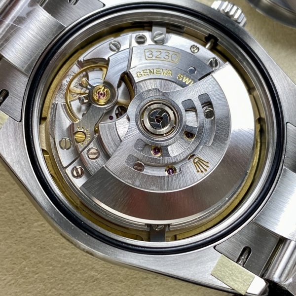 VS Factory Rolex Explorer 36mm Black “3-6-9” Dial Smooth Bezel Oyster Bracelet (124270) — detail view 8