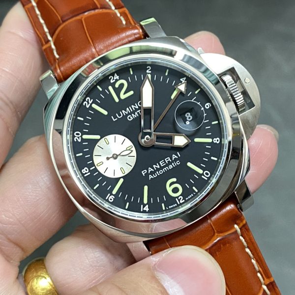 VS Factory Panerai Luminor GMT 44mm PAM00088 — detail view 3