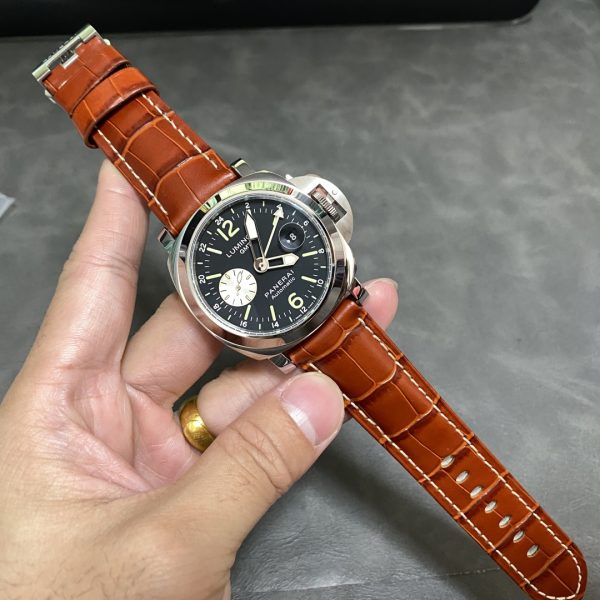 VS Factory Panerai Luminor GMT 44mm PAM00088 — detail view 5