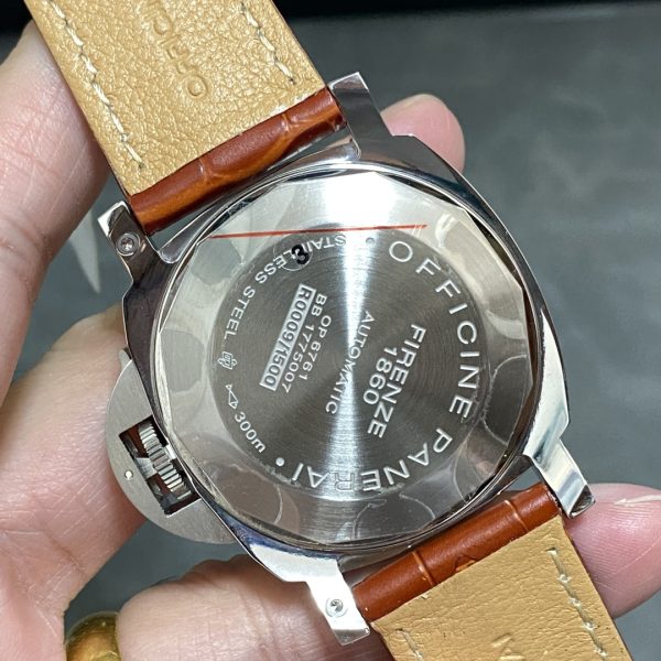 VS Factory Panerai Luminor GMT 44mm PAM00088 — detail view 8
