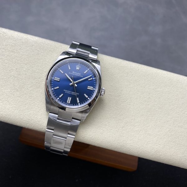 VS Factory Rolex Oyster Perpetual 36mm Bright Blue Sunburst Dial Smooth Bezel Oyster Bracelet (126000) — detail view 3
