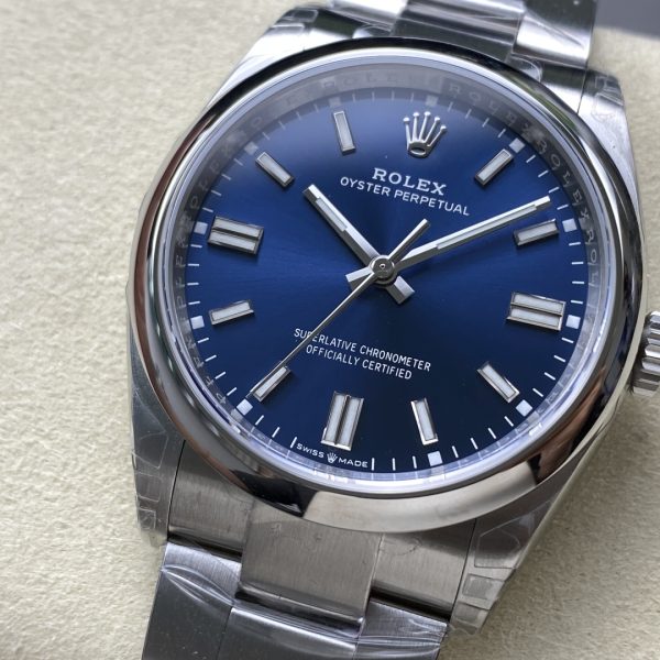 VS Factory Rolex Oyster Perpetual 36mm Bright Blue Sunburst Dial Smooth Bezel Oyster Bracelet (126000) — detail view 5