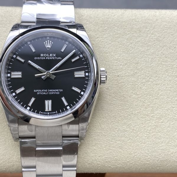 VS Factory Rolex Oyster Perpetual 36mm Bright Black Dial Smooth Bezel Oyster Bracelet (126000) — detail view 1