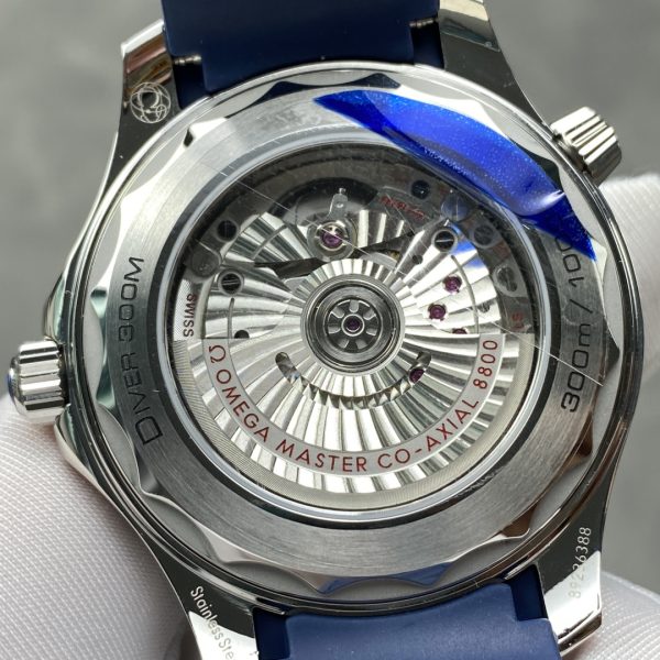 VS Factory Omega Seamaster Diver 300M 42mm Blue Wave Dial Blue Ceramic Bezel Blue Rubber Strap… — detail view 6