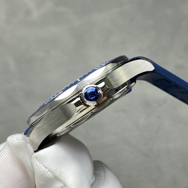 VS Factory Omega Seamaster Diver 300M 42mm Blue Wave Dial Blue Ceramic Bezel Blue Rubber Strap… — detail view 7