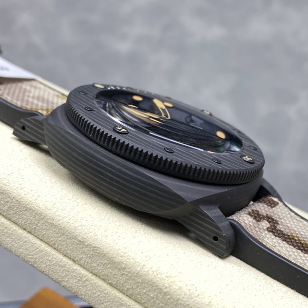 VS Factory Panerai Submersible GMT Navy SEALs Carbotech 44mm PAM01513 – DDP.900/GMT — detail view 5