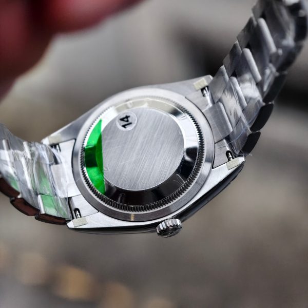 VS Factory Rolex Oyster Perpetual 36mm Yellow Dial Smooth Bezel Oyster Bracelet (126000) — detail view 5