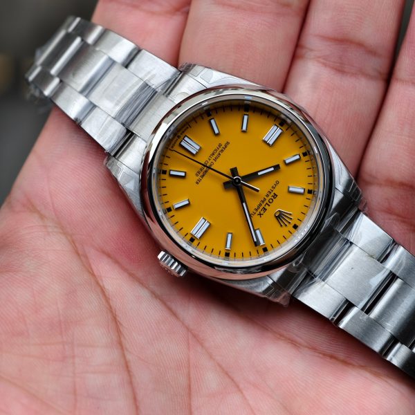 VS Factory Rolex Oyster Perpetual 36mm Yellow Dial Smooth Bezel Oyster Bracelet (126000) — detail view 2
