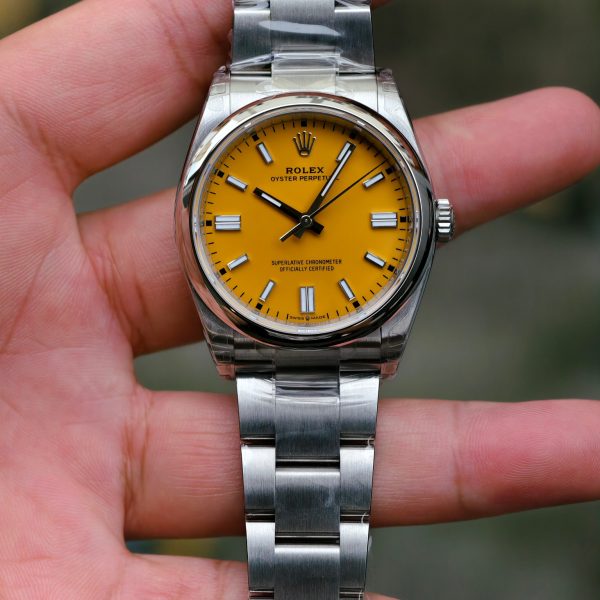 VS Factory Rolex Oyster Perpetual 36mm Yellow Dial Smooth Bezel Oyster Bracelet (126000) — detail view 1
