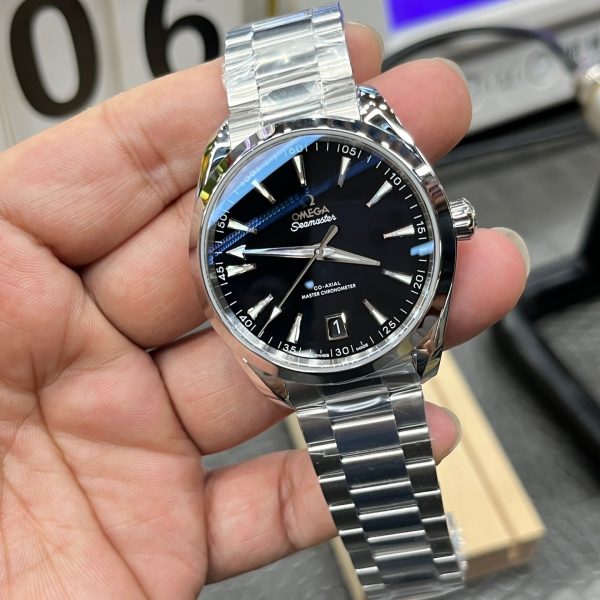 VS Factory Omega Seamaster Aqua Terra 150M 41mm Black Lacquer Dial (220.10.41.21.01.002) — detail view 2