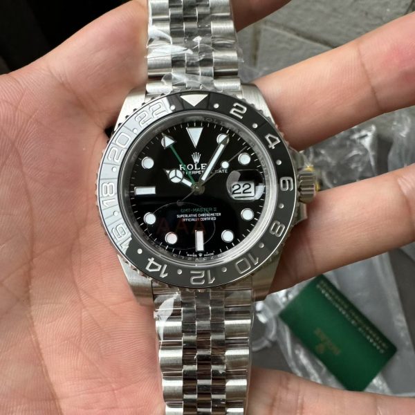 VS Factory Rolex GMT-Master II “Bruce Wayne”Black/Grey Ceramic Bezel Jubilee Bracelet (126710grnr) — front product view
