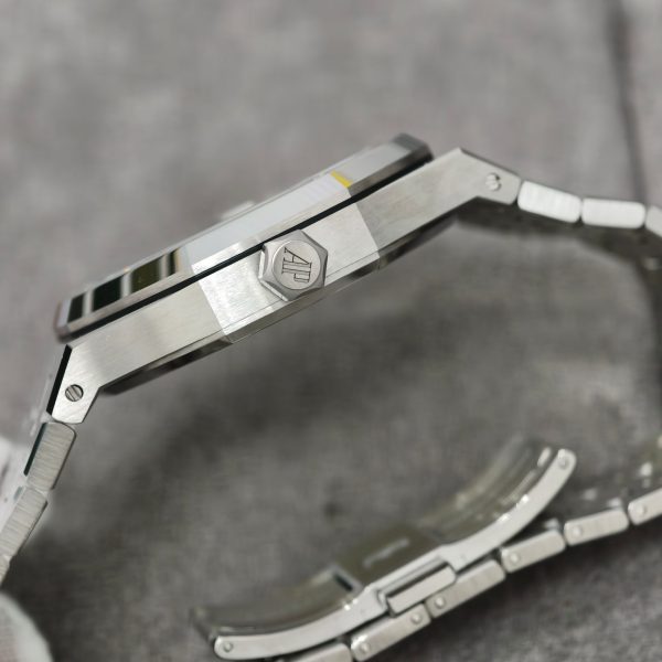 VS Factory Audemars Piguet Royal Oak 41mm Grey Dial (15510ST) — detail view 4
