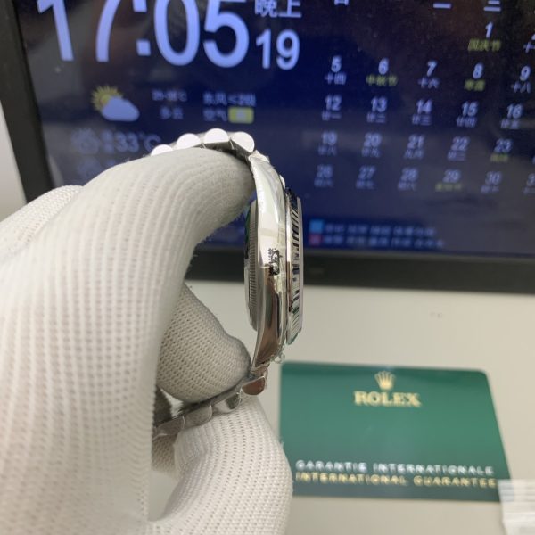 VS Factory Rolex Datejust 36mm Blue Fluted Motif Dial Jubilee Bracelet (126234) — detail view 5