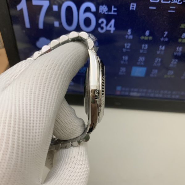 VS Factory Rolex Datejust 41mm Green Fluted Motif Dial Fluted Bezel Jubilee Bracelet (126334) — detail view 5
