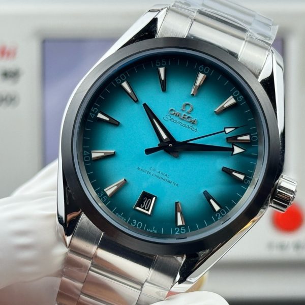 VS Factory Omega Seamaster Aqua Terra 150M 41mm Gradient Turquoise Dial (220.10.41.21.03.006) — detail view 2