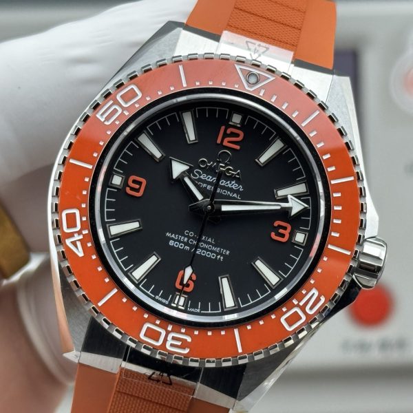 VS Factory Omega Seamaster Planet Ocean 600M 42mm Black Dial Orange Arabic Numerals Orange Ceramic Bezel… — detail view 2