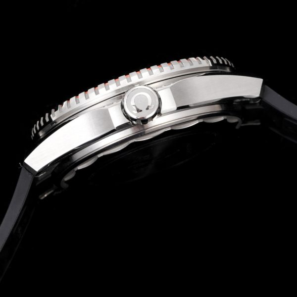 VS Factory Omega Seamaster Planet Ocean 600M Black Dial”Orange Ceramic Bezel Black Structured Rubber… — detail view 5
