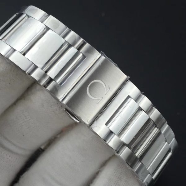 VS Factory Omega Seamaster Aqua Terra 150M GMT 43mm Blue Dial (231.10.43.22.03.001) — detail view 6
