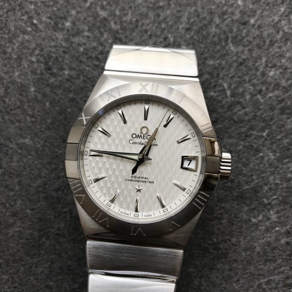 VS Factory Omega Constellation Co-Axial 38mm Silver Textured Dial (123.10.38.21.02.001) — detail view 1