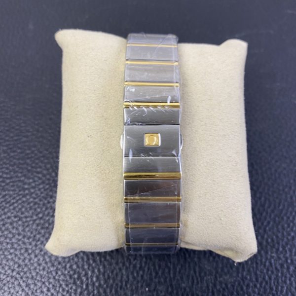 VS Factory Omega Constellation Co-Axial 35mm Two-Tone White Pattern Dial (123.20.35.20.02.006) — detail view 8