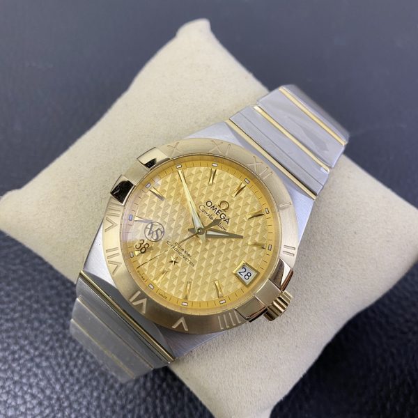 VS Factory Omega Constellation 38mm Two-Tone Yellow Gold Textured Dial (123.20.38.21.08.001) — detail view 7