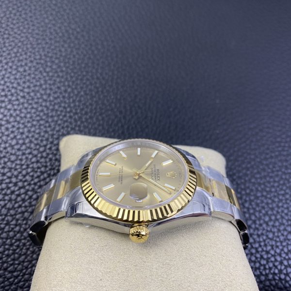 VS Factory Rolex Datejust 41mm Two-Tone Yellow Gold Champagne Sunburst Dial Fluted Bezel Oyster Bracelet… — detail view 7