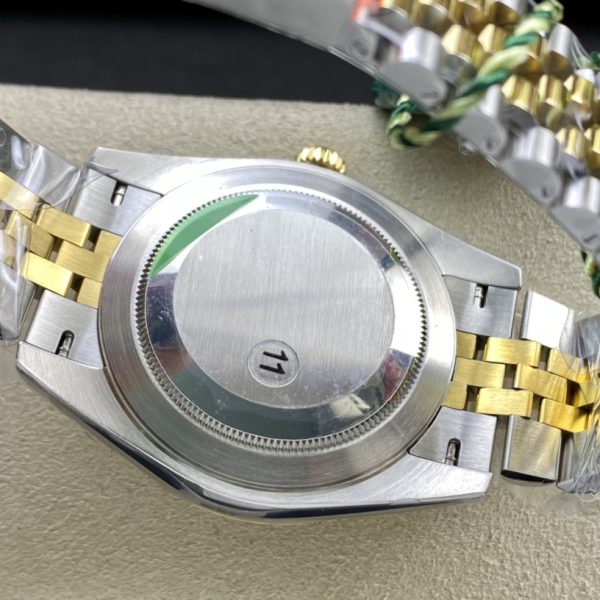VS Factory Rolex Datejust 41mm Two-Tone Yellow Gold Green Dial Fluted Bezel Jubilee Bracelet (126333) — detail view 7