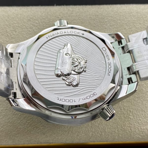VS Factory Omega Seamaster Diver 300M “Nekton Edition” 42mm Black Wave Dial Titanium Bezel Stainless… — detail view 6