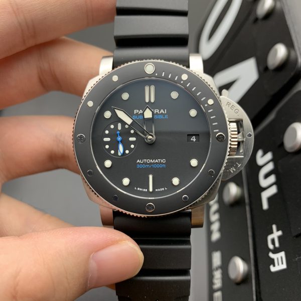 VS Factory Panerai Submersible 42mm Black Ceramic Bezel PAM00683 — front product view