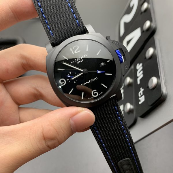 VS Factory Panerai Luminor GMT Ceramica “Bucherer Blue” PAM01176 — detail view 2