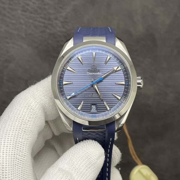 VS Factory Omega Seamaster Aqua Terra 150M 41mm Blue Dial Blue Rubber (220.12.41.21.03.002) — front product view